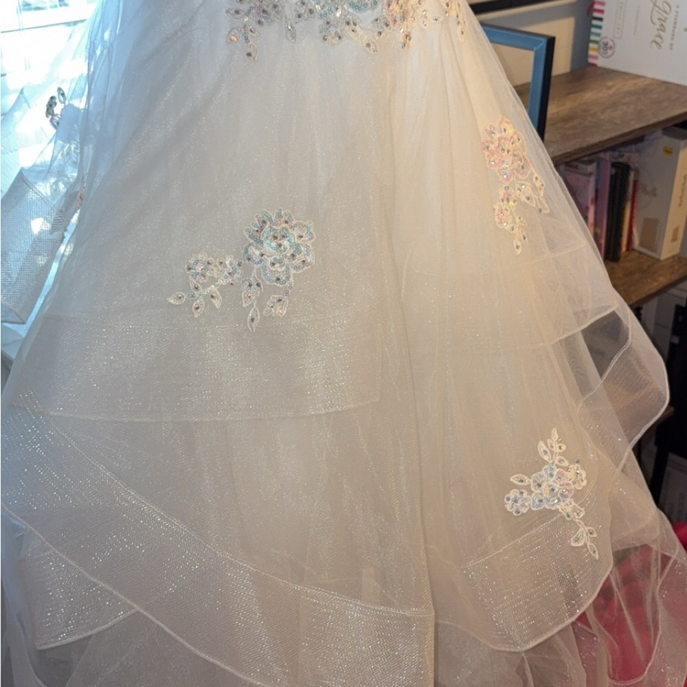 Color Street Elegant Cream Wedding Dress with Floral Details